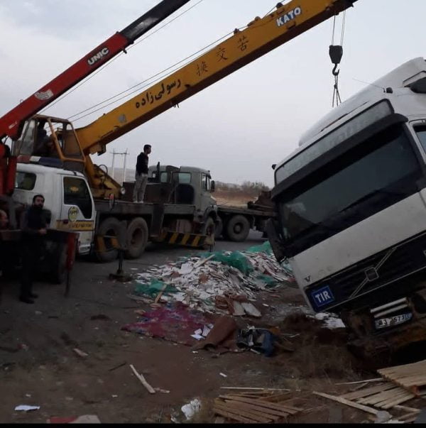 امداد خودر چرثقیل سرچم